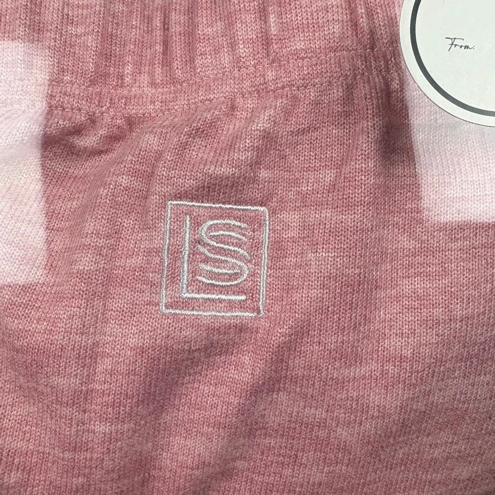 Laundry By Shelli Segal closet 1090